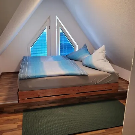 Apartment Individuelle Ferienwohnung Im Dachgeschoss Am Stadtpark